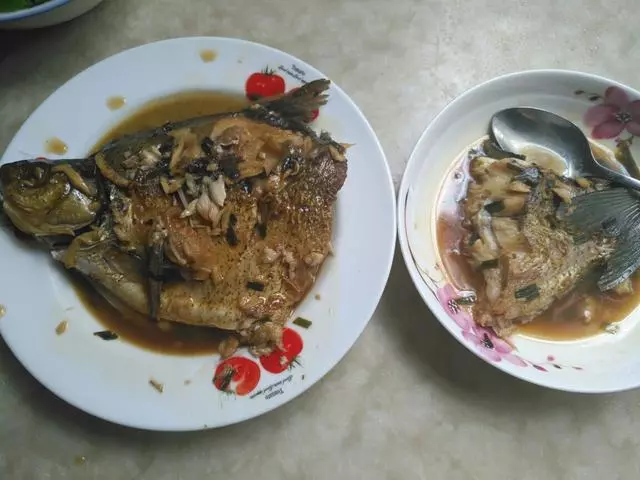 鮮嫩可口的19種鯽魚做法,幾步就搞定,又香又下飯,看著就流口水