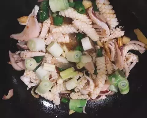 鮮香下飯的19道魷魚做法,鮮嫩多汁,爆好吃,喜歡的學起來