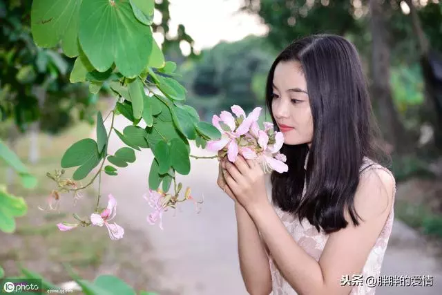 不怕千萬人阻擋,只怕自己投降;自己不努力,就別怪生活沒希望