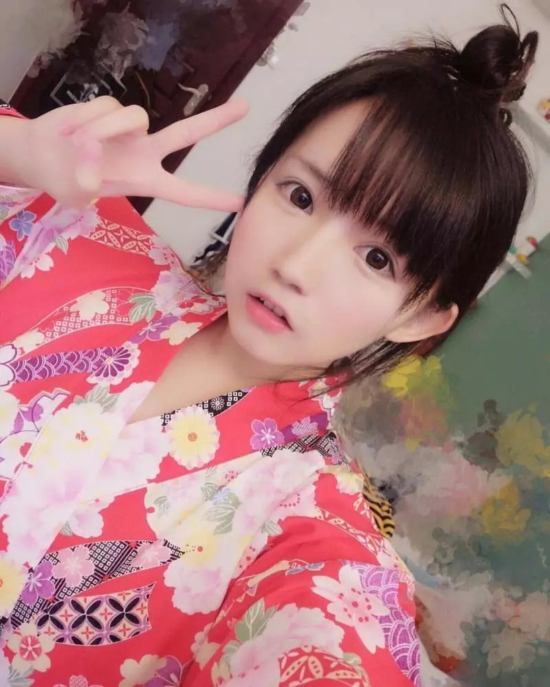超萌童顏Coser「鯊魚SAME」 外表看似小孩讓人充滿罪惡感