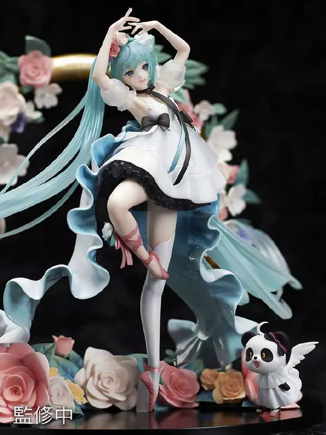 超美的初音未來手辦開售,售價3萬日元,演唱會現場有等身大的