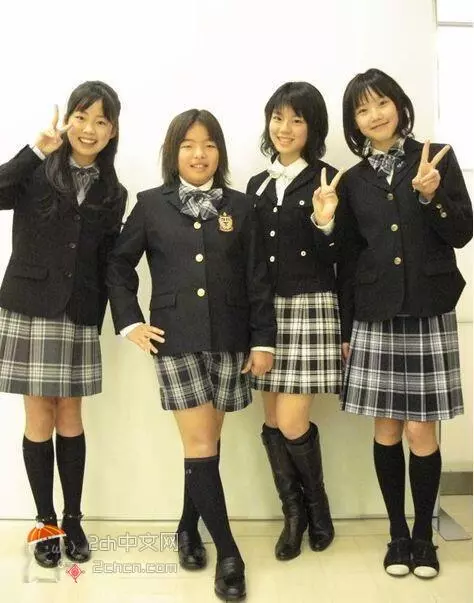 日本網民吐槽:把作為襯託的醜女去掉後,可愛的妹子會顯得不可愛