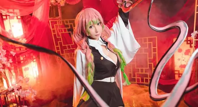 動漫人物全員大Cosplay!《鬼滅之刃》的瘋狂,最後的姐姐超棒