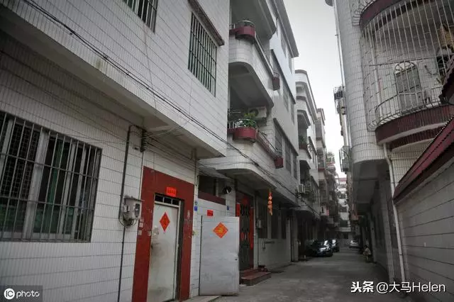 大馬華人該稱馬來人 還是 馬來西亞華人 不要再搞錯了 !