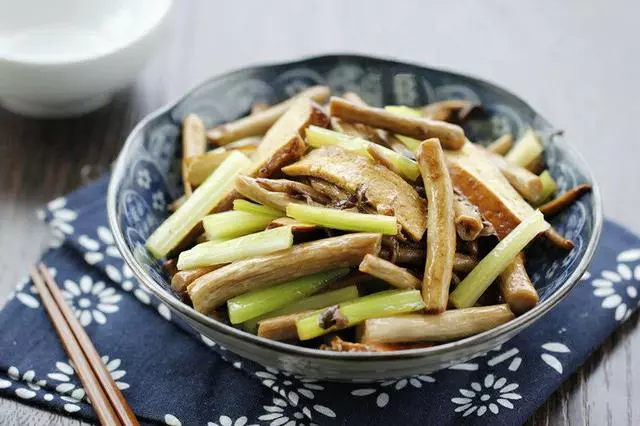 立冬吃菇,茶樹菇8種好吃的做法,營養美味,做給家人嘗嘗吧