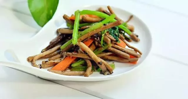 立冬吃菇,茶樹菇8種好吃的做法,營養美味,做給家人嘗嘗吧