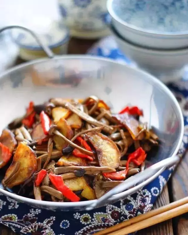 立冬吃菇,茶樹菇8種好吃的做法,營養美味,做給家人嘗嘗吧