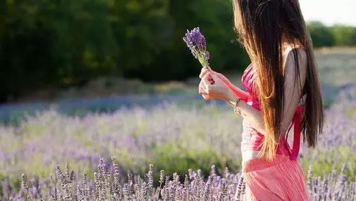 新婚第二天,婆婆借我彩禮錢給小叔子訂婚,我:先打欠條後借錢