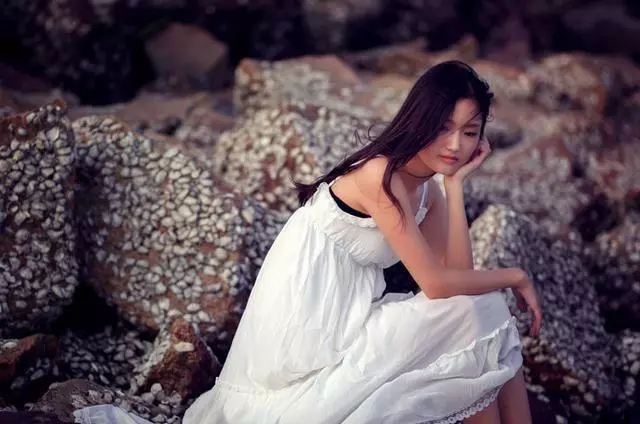 婚後不孕老公提出離婚,婆婆不讓離,跟老公說:你娶誰都不會孕