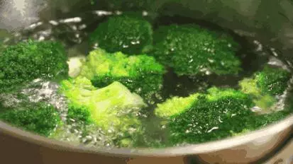 西蘭花的幾種做法,清淡又鮮美,誰說不好吃了