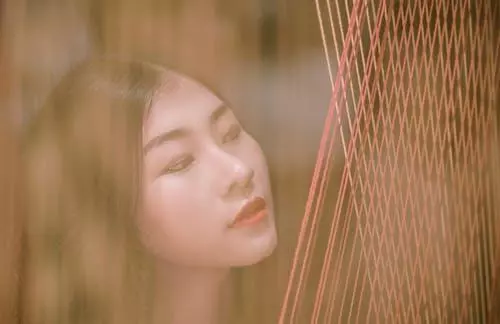 「爸,你拋妻棄子,我不會認你」,女兒的話,刺痛了男人