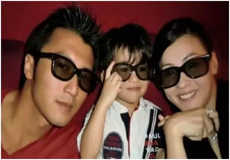 張柏芝含淚退出娛樂圈,而後為了孩子拚命工作,如今一年賺上億!