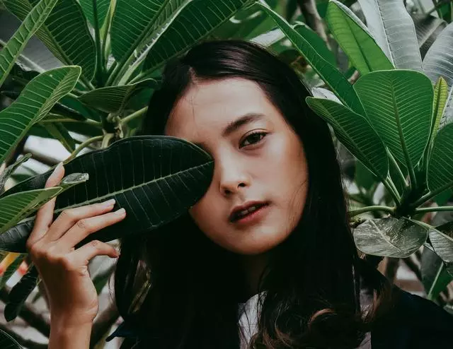 和男友回家見父母,因為一盤豬肉,女子怒提分手:我沒義務慣著他