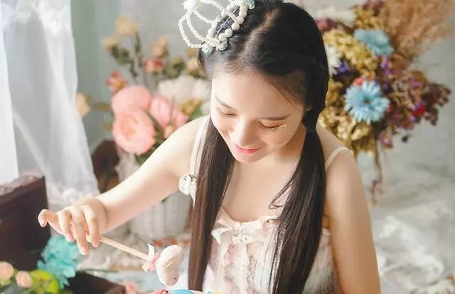 婚前騙婚許諾房子歸我們,婚後婆婆立刻翻臉了,讓我們出十萬