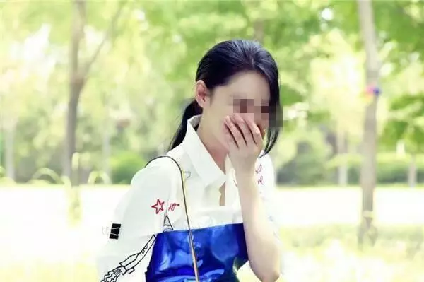 婆婆得了神經病,天天撿破爛,收破爛的說漏嘴,俺瘋子似的往家跑