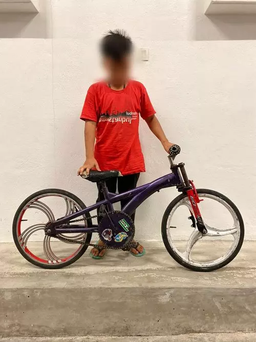夜間放任孩子飆蚊型腳車 6父母遭警對付了 !