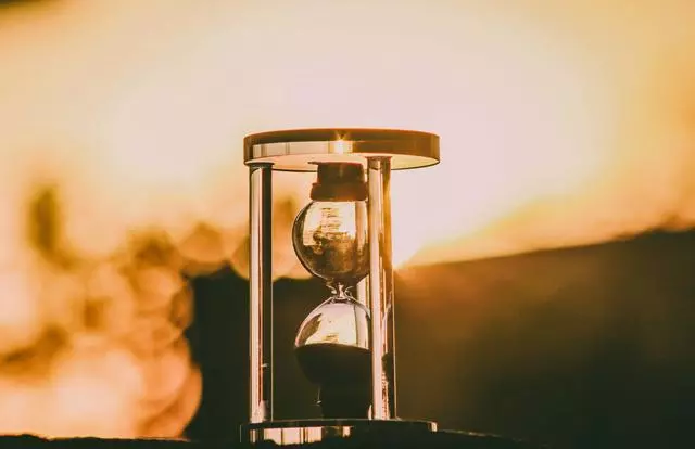 「你們不是我的親生父母,我只認養父母」,有一種親情,讓你心寒