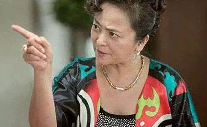 「兒媳又懶又饞,是我兒子拯救了她,不要彩禮是我兒有本事!」
