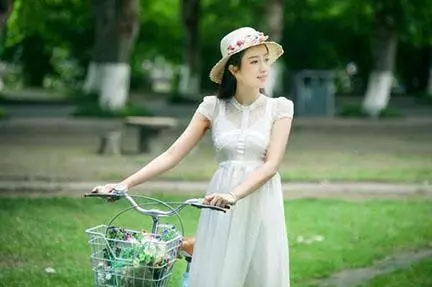 討了個城裡老婆,岳母沒要一分彩禮,回門那天我成為全村人的笑柄