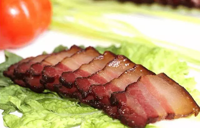 在家腌臘肉的臘肉好不好吃,這4步決定一切!