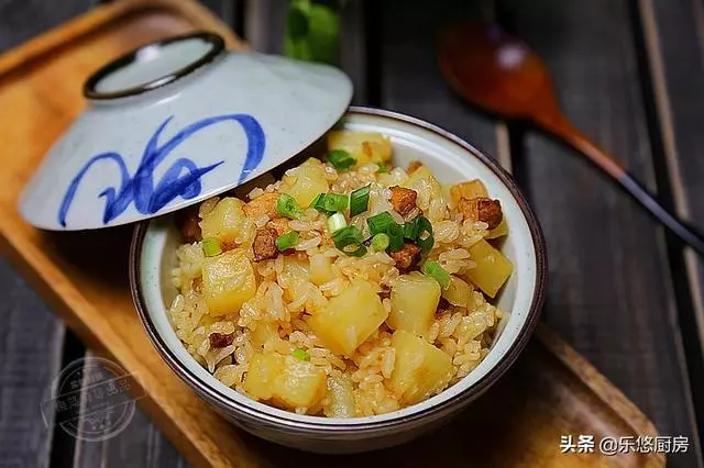 16道懶人燜飯,飯菜一鍋出,簡單幾步就吃上,下班到家做正適合
