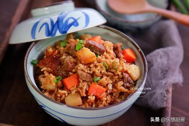 16道懶人燜飯,飯菜一鍋出,簡單幾步就吃上,下班到家做正適合