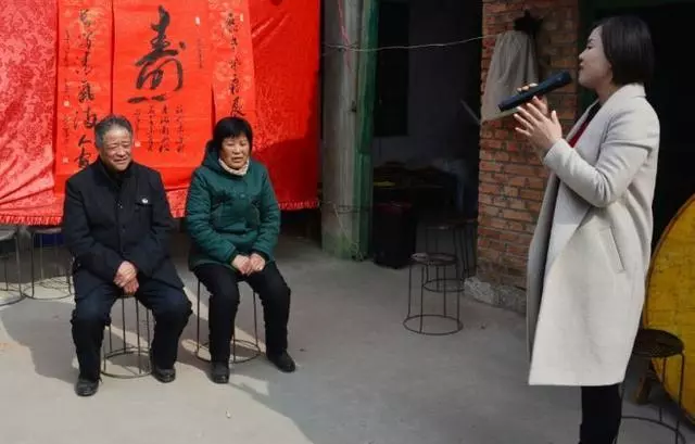 媽60歲生日,老婆送一鐲子,兒子童言無忌,我打了老婆一巴掌