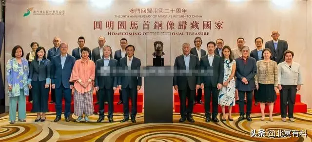賭王兩房太太難得同框,四太公開稱讚三太有見識 和她相談甚歡!