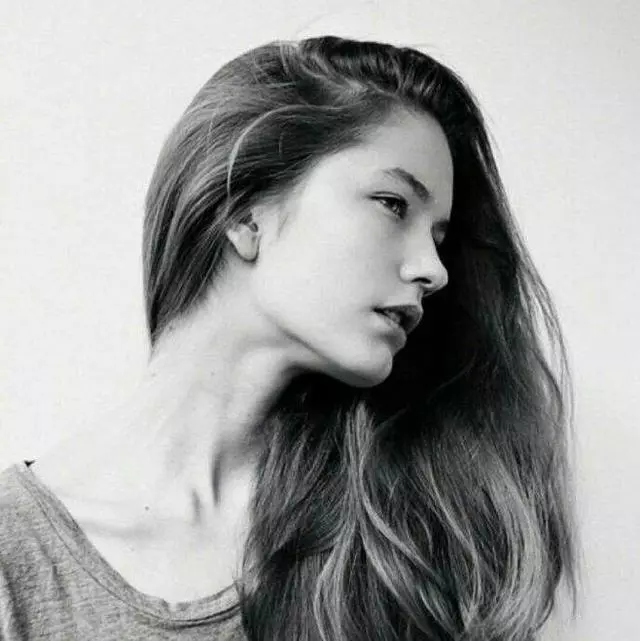 我帶三歲兒子回老家看婆婆,他突然大叫哥哥,我嚇得癱倒在地