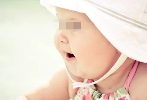 生孩子後,因姓氏起爭執,婆婆知道後說了老公一通,讓俺感動