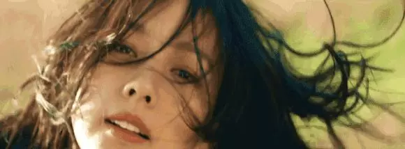 從亞洲天后到最美農婦,李孝利又上熱搜!「巨有錢後嫁給愛情」,她活成很多人想成為的樣子