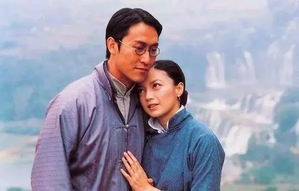 曾因一事遭嘲諷,退隱再捲債務風波,49歲昔日港姐冠軍最新近照曝光!