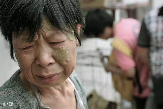 十年沒有跟我說話的婆婆給我要養老錢,說我要養她的義務,我笑了