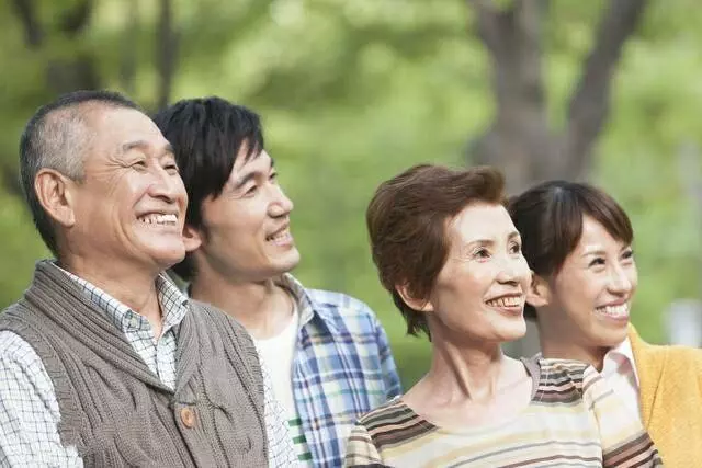 一天,外婆家突然有一位老奶奶來訪,讓外婆的記憶回到五十幾年前