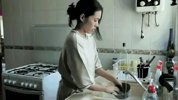 婚後老公對我疼愛有加,偶然翻看他電腦,讓我不知該如何再相信他