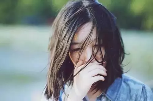 離婚後,在街上偶遇前妻,看一眼她的大肚子,讓我痛苦萬分