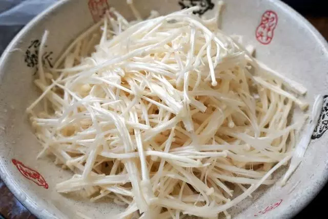 秋天的菌菇最養人!這幾種菇一定要吃~附美味素食譜