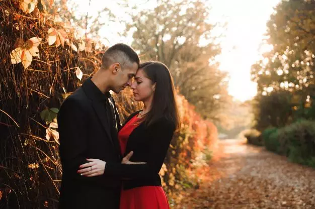 男子背著老婆借五萬給前任,老婆提出離婚,男子反問:我錯了嗎?