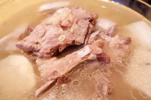14道懶人簡版骨頭湯,口味咸鮮,老人小孩的補鈣神器