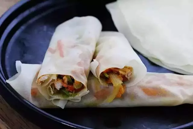 萬能餃子皮,動動手,變成4種小零食,好吃得不得了