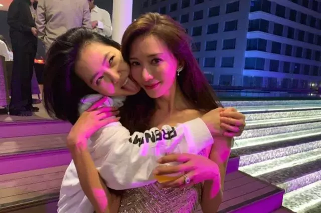 林志玲擺酒不收禮金,黃子佼寇乃馨塞奇怪禮物,小S力證姐妹情深 !