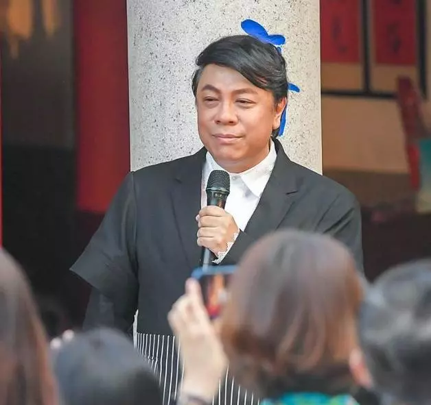 林志玲擺酒不收禮金,黃子佼寇乃馨塞奇怪禮物,小S力證姐妹情深 !