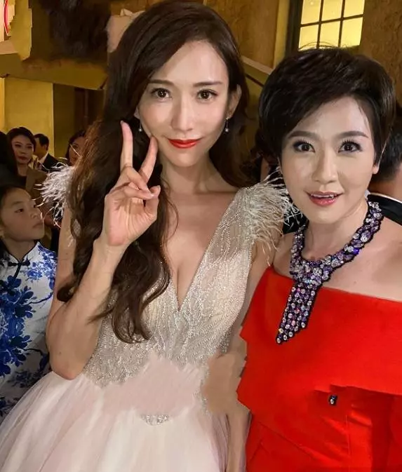 林志玲擺酒不收禮金,黃子佼寇乃馨塞奇怪禮物,小S力證姐妹情深 !