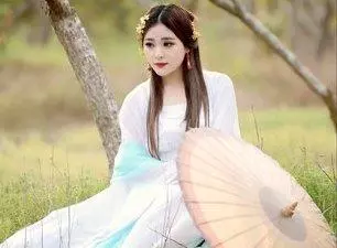 「我那個囂張跋扈的前兒媳,跟我兒離婚後,至今孤身一人」