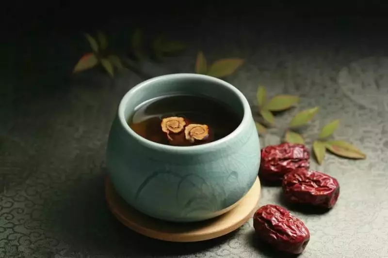四碗三紅湯,一碗清血管,常喝80歲眼不花!