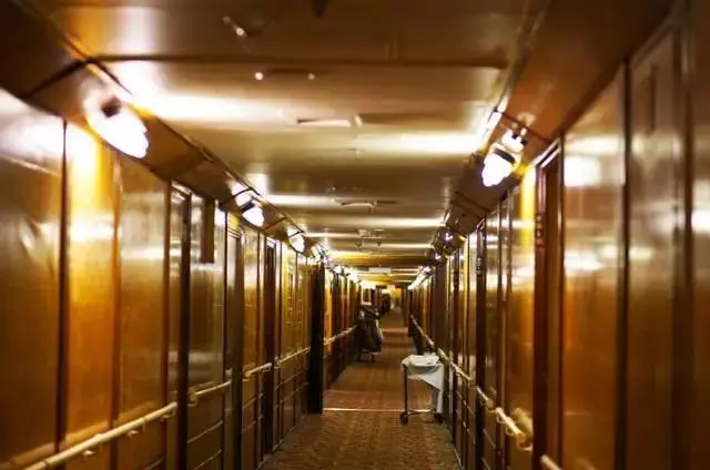 為什麼住酒店進房間前要先敲門?入住酒店的9大禁忌和迷思!去旅行度假前記得看 !