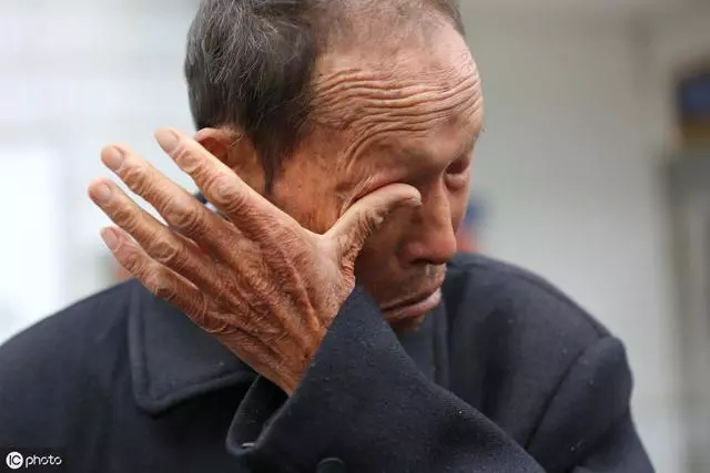 「老婆,爸生病還差20萬,賣你婚前房吧」「憑啥?那是你爸」