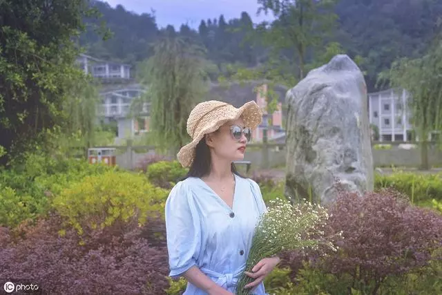 「她一個二婚女,要什麼彩禮」「媽,我愛她,你不能這麼講」