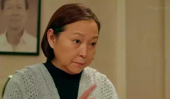 一個婆婆的哭訴:我養大了兩個兒子,我老了媳婦們都不要我