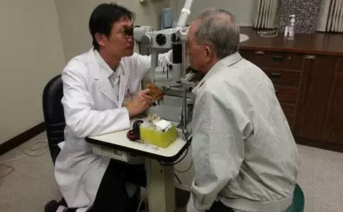 打完噴嚏後,偶爾的眼冒金星是怎麼了?如果每次都這樣,要警惕了